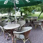 Roof Quarto em Acomodações Particulares Rybarzowice (Silesia)