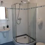 Roof Quarto em Acomodações Particulares